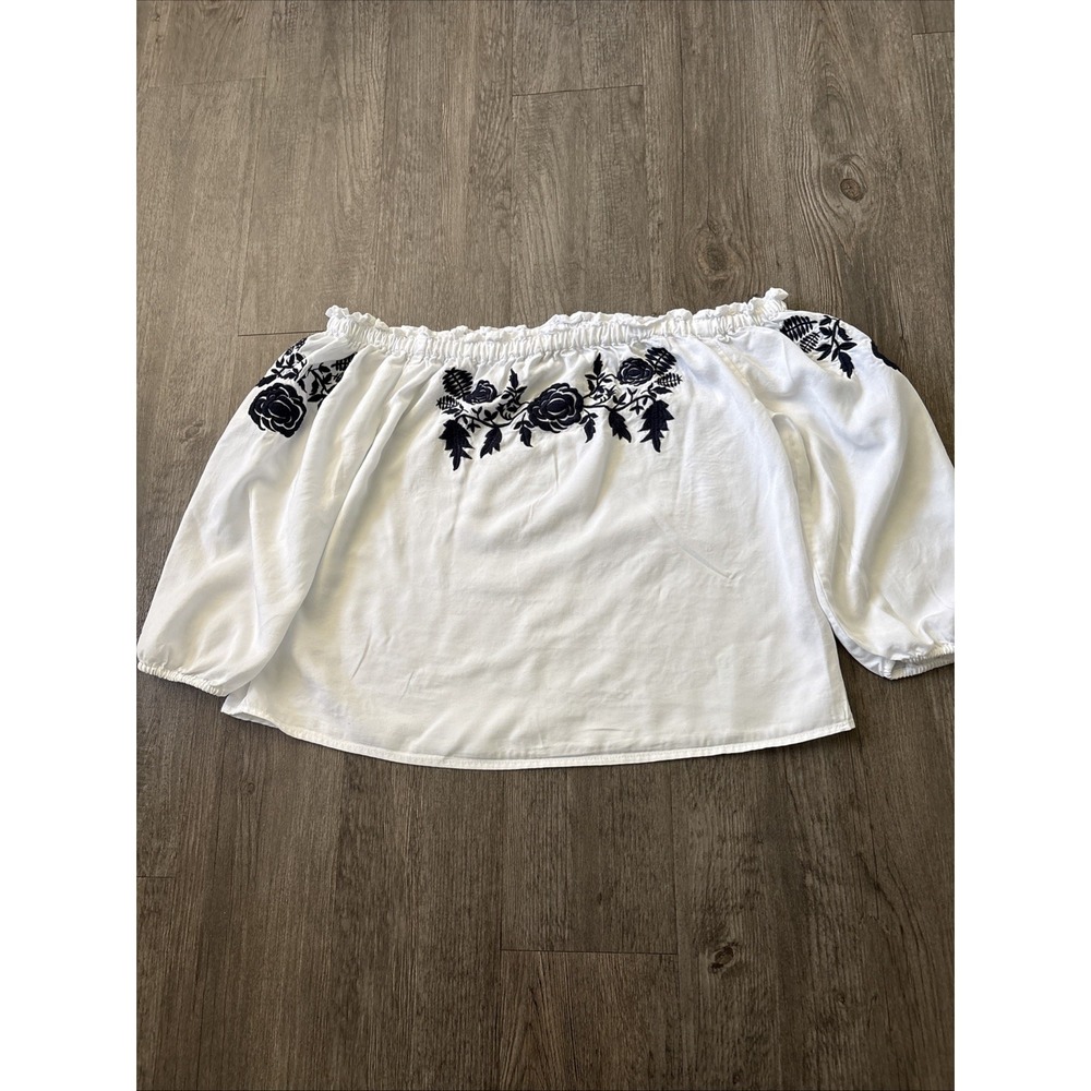 Tinsel Womens White Off Shoulder Floral Embroidered Blouse Large NT02487